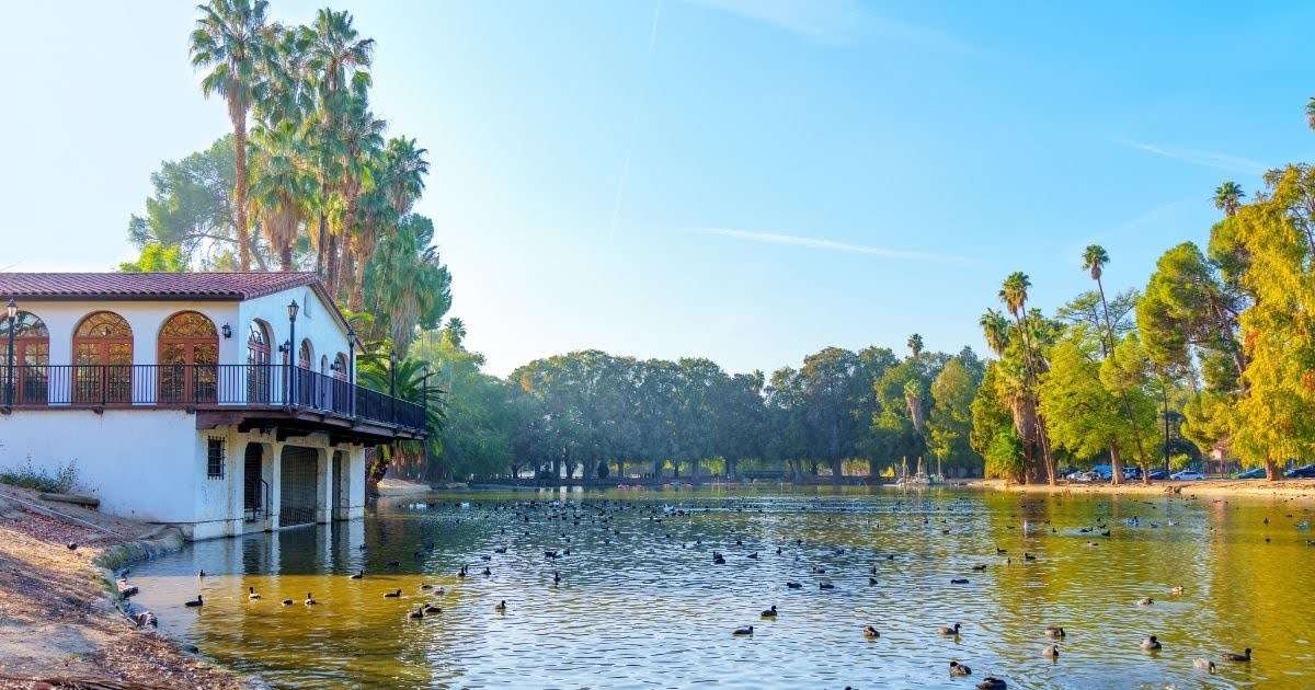 Stewart’s Boathouse at Lake Evans in Fairmount Park, Riverside on a clear, sunny day